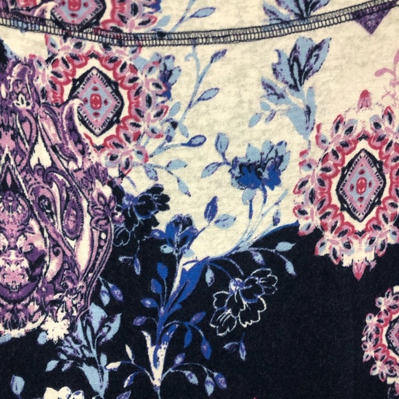 Chico’s Zenergy Tunic Floral Wide Neck Hem Ruched Sleeves - Picture 3 of 8